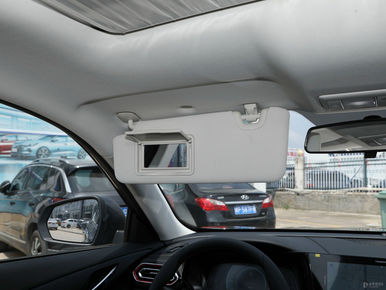 长安欧尚X5 2021款 1.6L CVT青春版外观 五金产品般的精致与耐用性